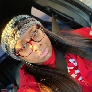 Meet your Posher, Latonya